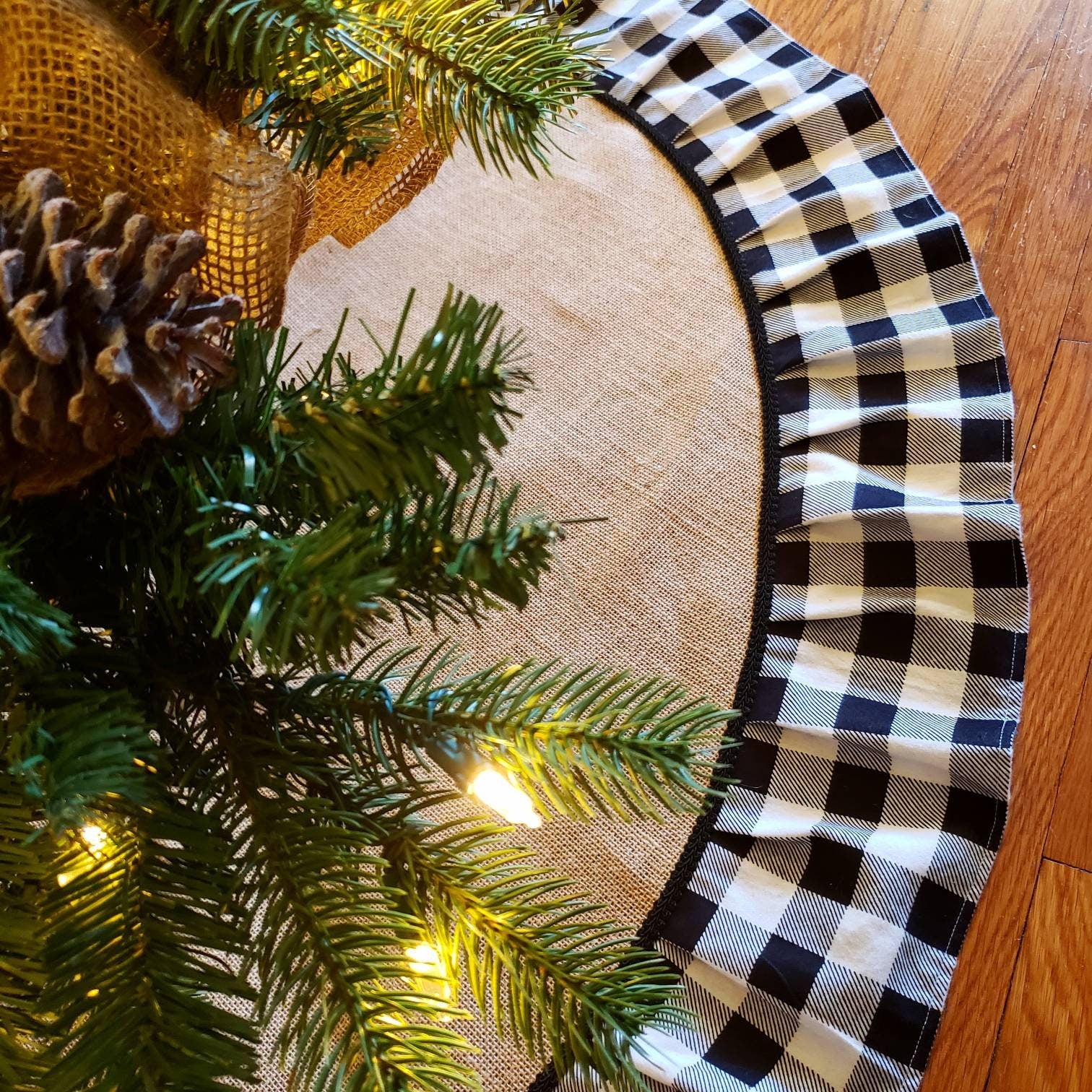 Christmas tree skirt buffalo plaid hotsell